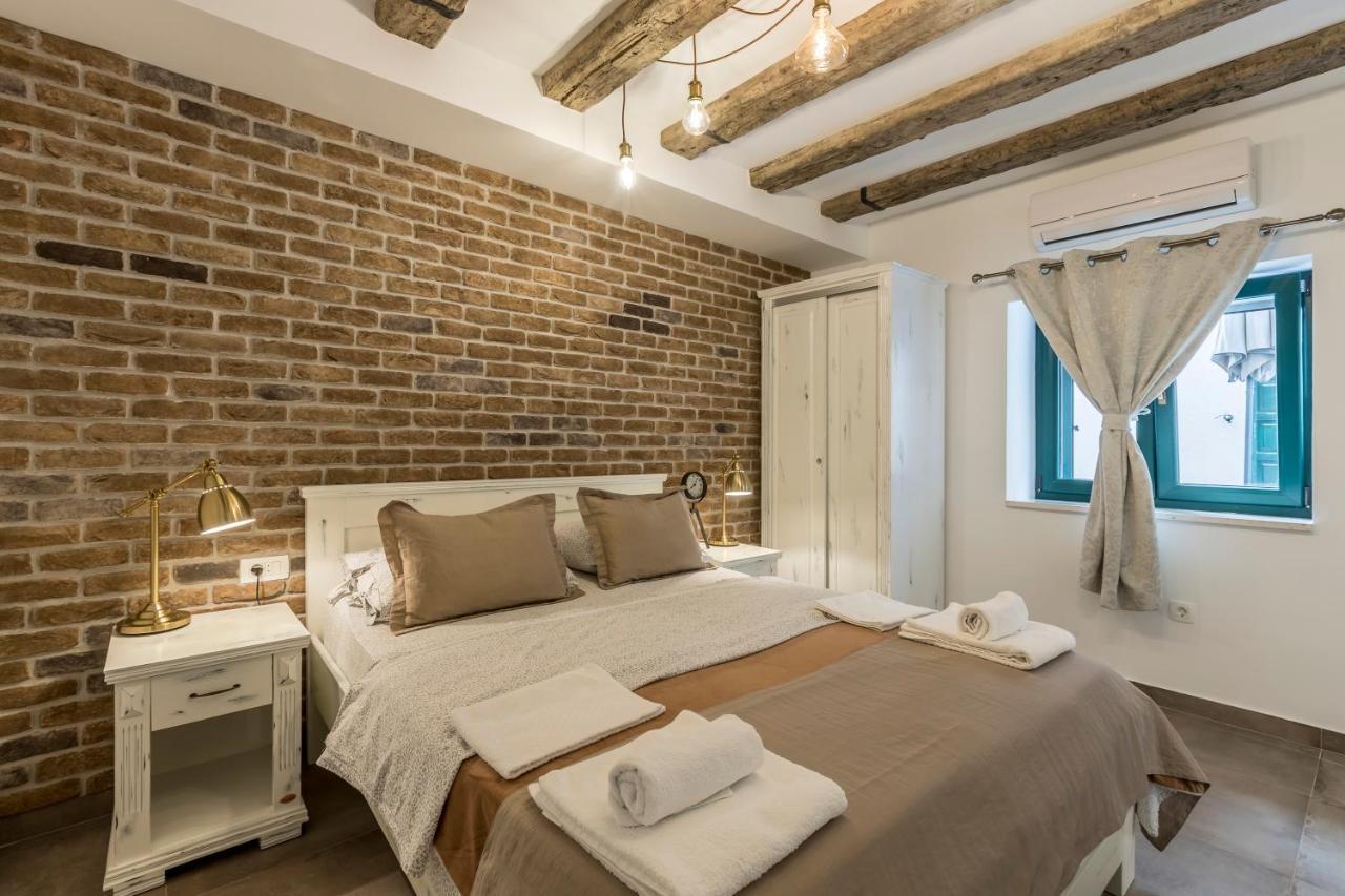 Studio Apartments Insula Split Eksteriør billede