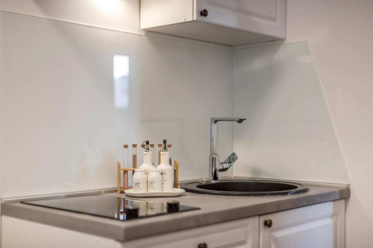 Studio Apartments Insula Split Eksteriør billede