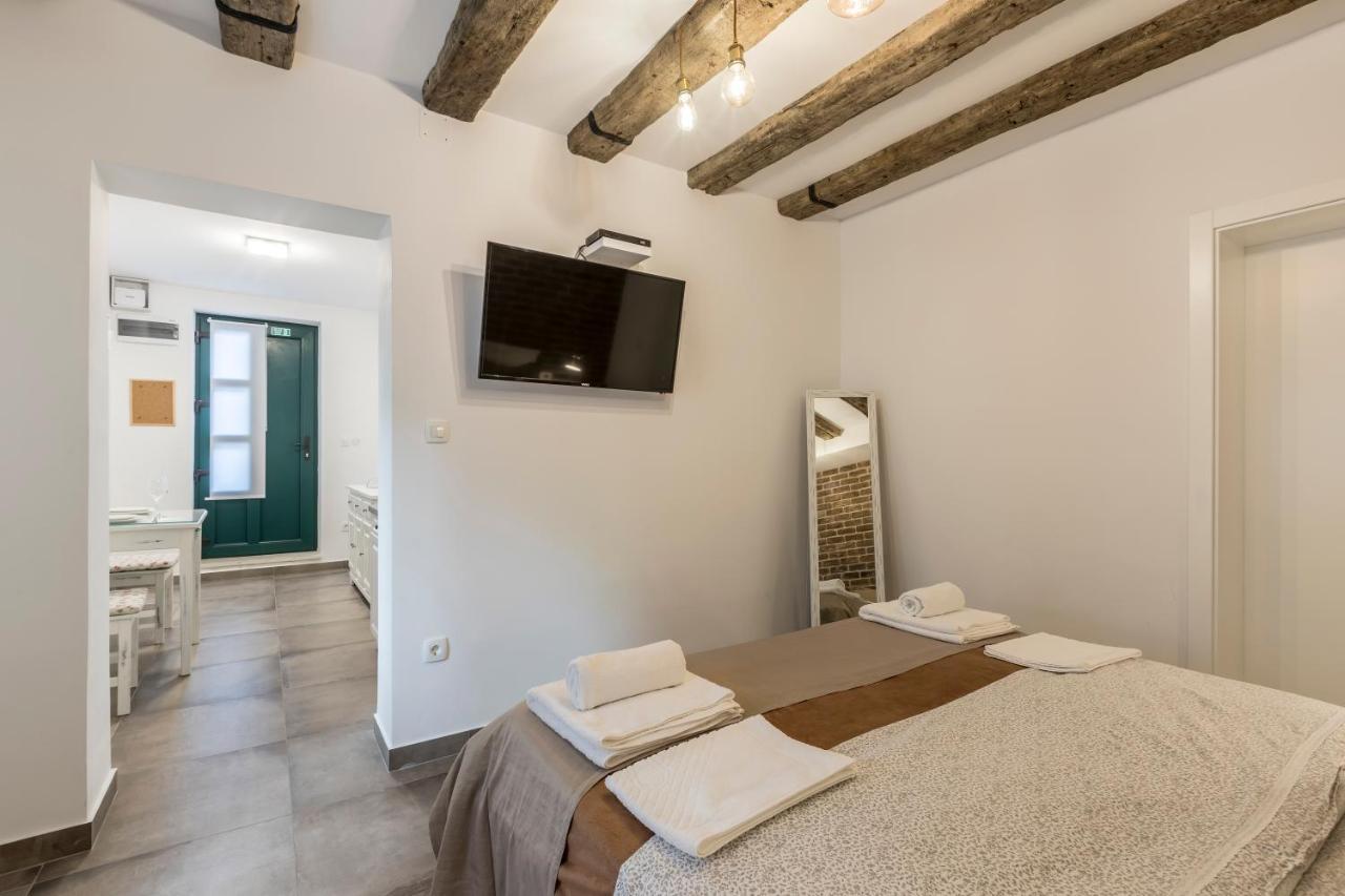 Studio Apartments Insula Split Eksteriør billede